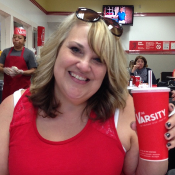 Meet your Posher, Patti - Picture 1 of 1